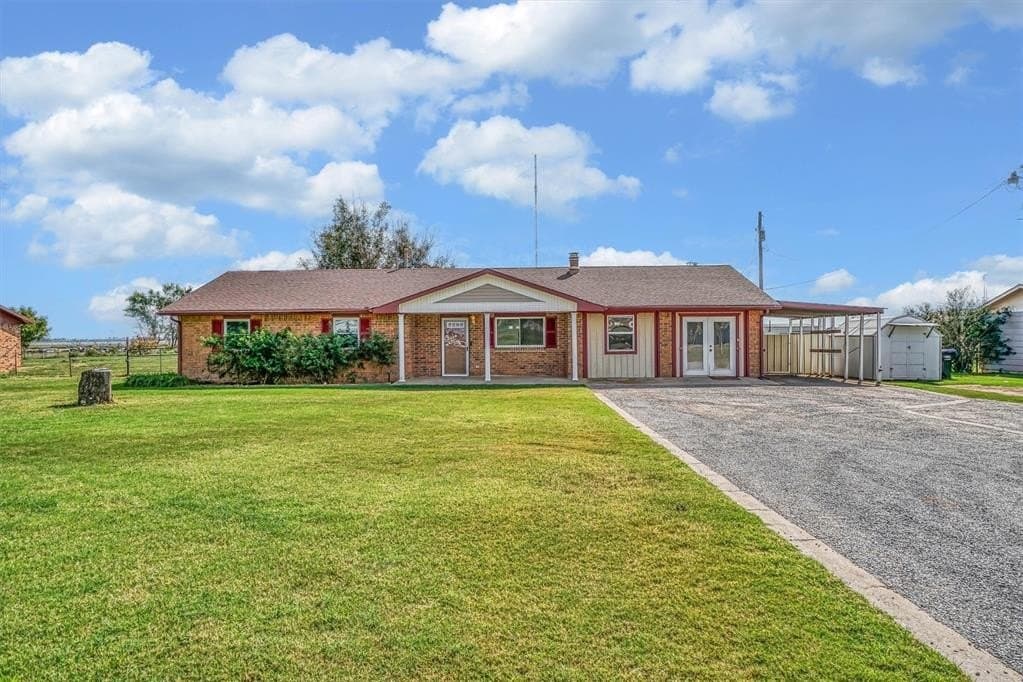3 bedroom house for sale at 20454 State Highway 19 Blair - $210,000