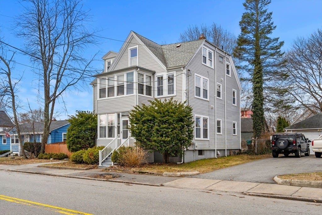 6 bedroom multi-family for sale at 76 Myrtle St Lynn 01905 - $875,000