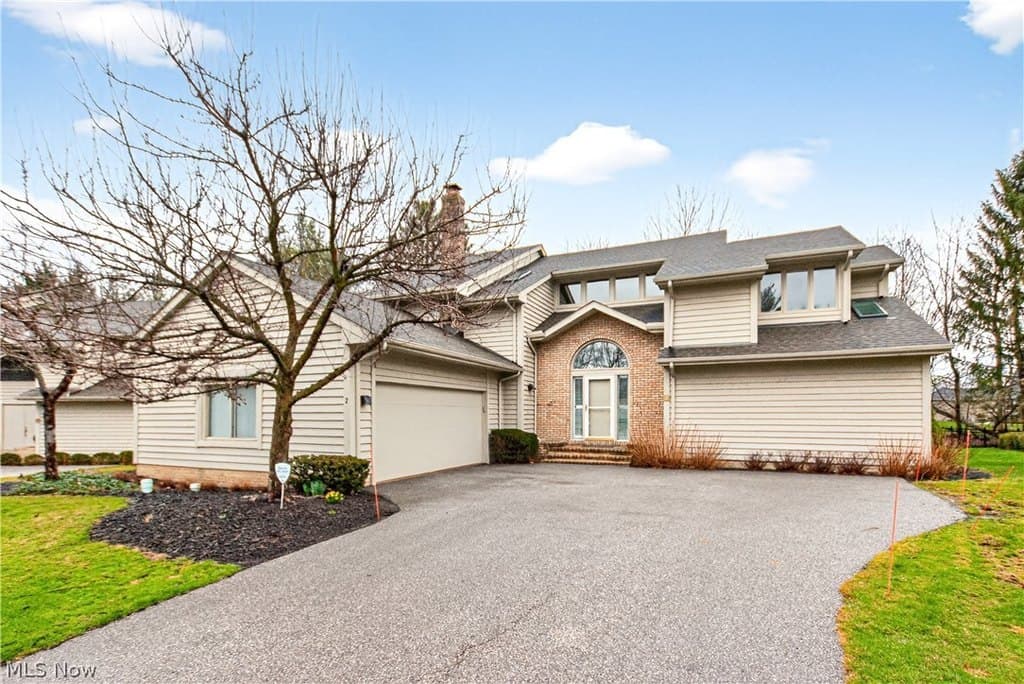 3 bedroom house for sale at 2 Haverhill Ct Beachwood - $719,500
