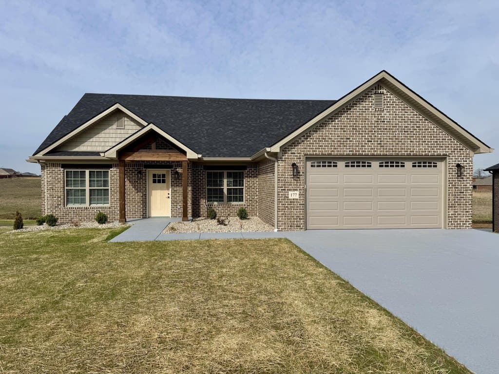 4 bedroom house for sale at 177 Central Park Ave Berea - $409,900