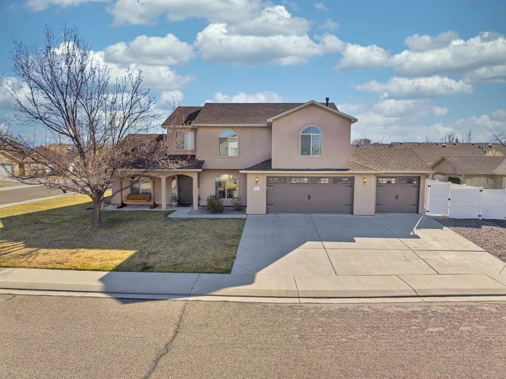 4 bedroom house for sale at 858 Delean Way Fruita 81521 - $649,900