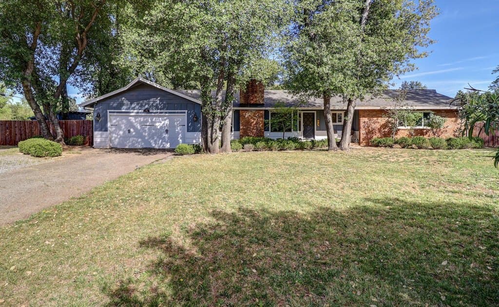 4 bedroom house for sale at 4001 Alta Mesa Dr Redding 96002 - $598,500