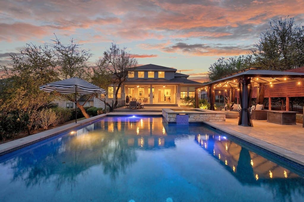 4 bedroom house for sale at 15705 Colinas Cv Bee Cave - $1,699,900