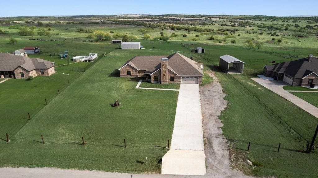 4 bedroom house for sale at 461 Pearson Ranch Rd Weatherford 76087 - $750,000