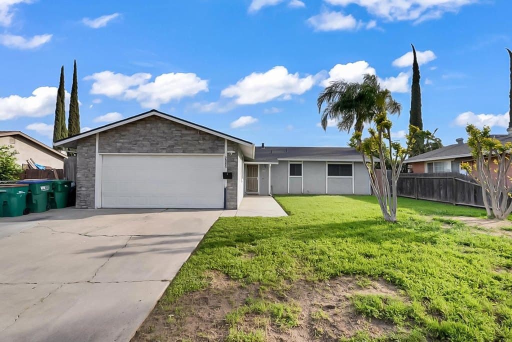3 bedroom house for sale at 2085 Coronado Ave Merced 95348 - $347,000
