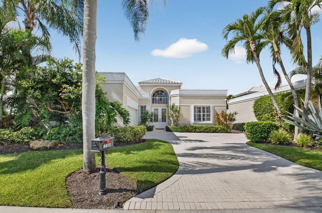 3 bedroom house for sale at 5413 Ascot Bnd Boca Raton - $1,900,000