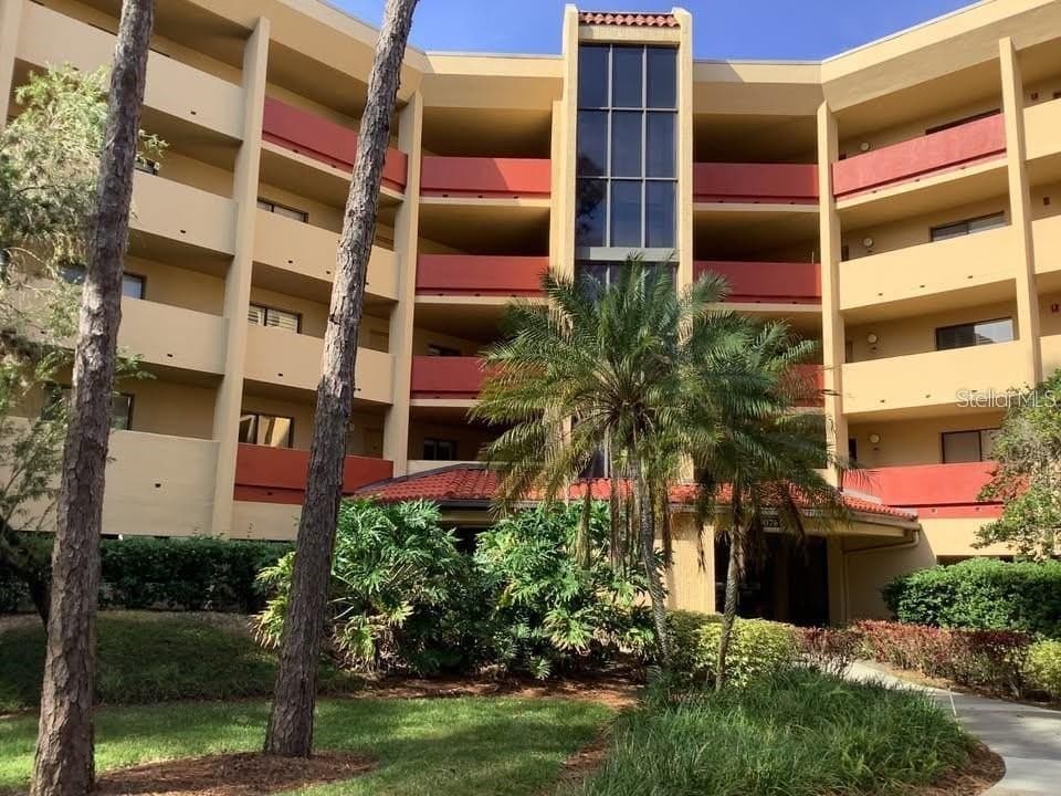 2 bedroom condo for sale at 3076 Eastland Blvd Unit 210 Clearwater - $214,900