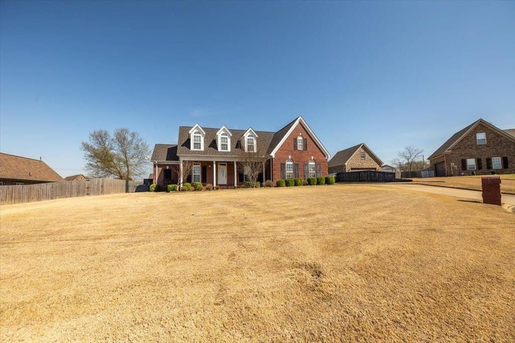 5 bedroom house for sale at 168 Clementine Rd Atoka - $465,000