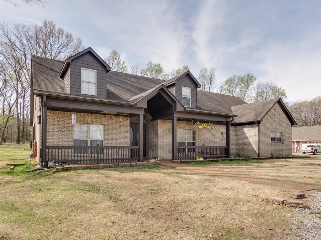 4 bedroom house for sale at 853J E Blaydes Pkwy Atoka - $500,000
