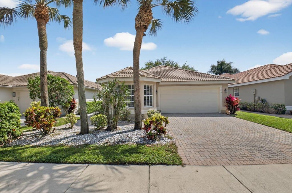 3 bedroom house for sale at 7385 W Mercada Way Delray Beach - $499,000