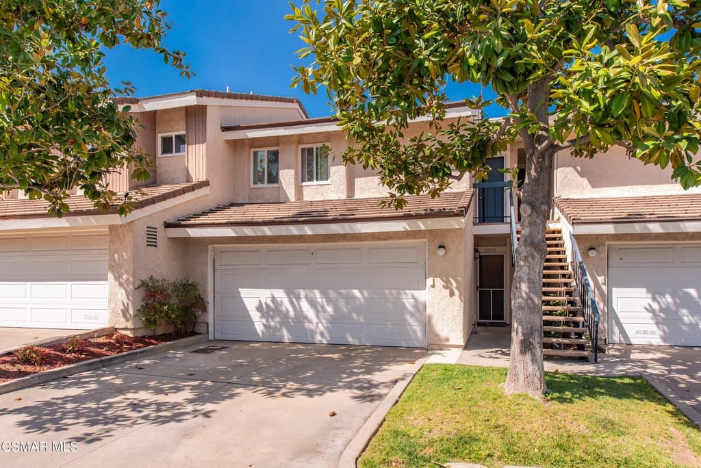 1 bedroom condo for sale at 2005 Shoemaker Ln Thousand Oaks 91320 - $475,000