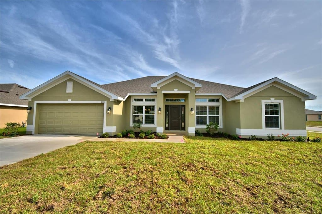 4 bedroom house for sale at 4429 Juneberry Dr Auburndale - $374,199