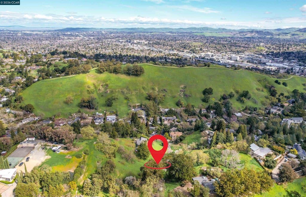 land for sale at 40 Rodrigues Ln Acalanes Ridge - $595,000