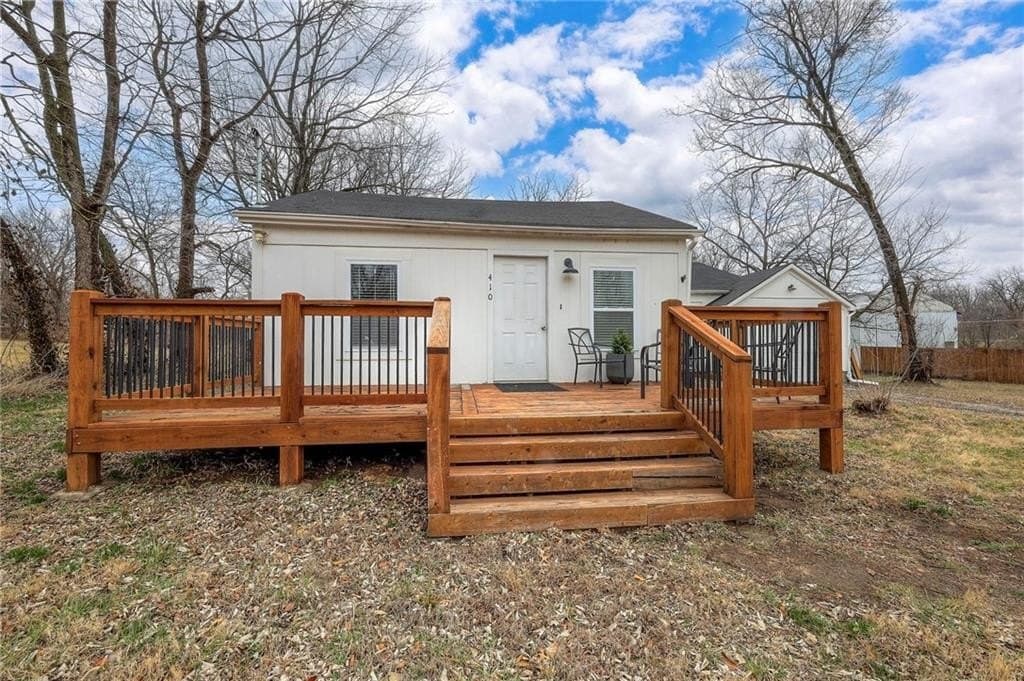 2 bedroom house for sale at 410 Smith St Butler - $155,000