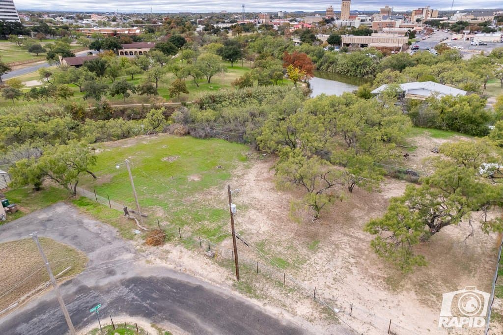 land for sale at 23 S Poe St Lot 5 San Angelo 76903 - $150,000