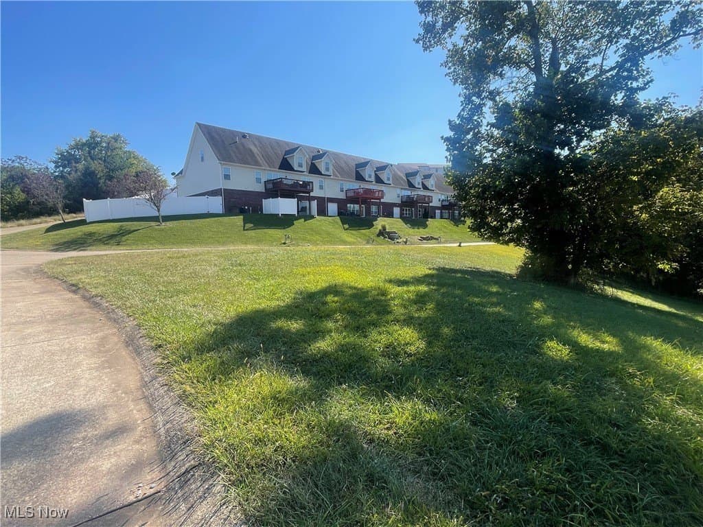 land for sale at Pointe Ct W Blennerhassett - $32,000