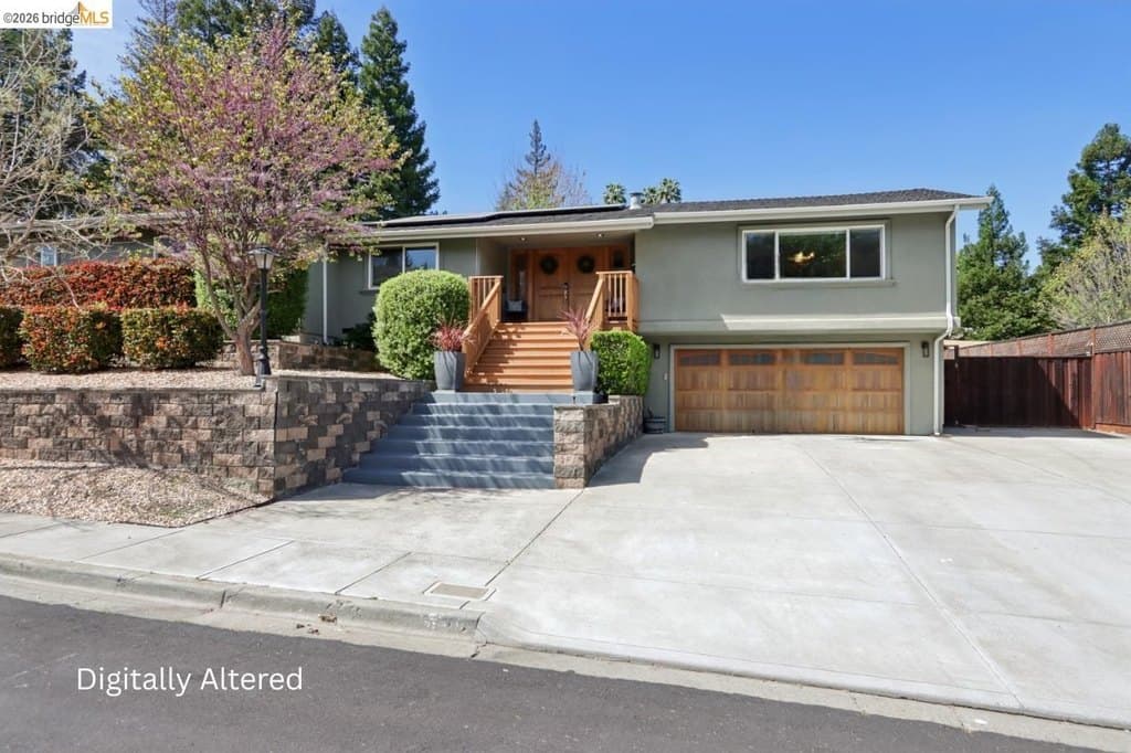 4 bedroom house for sale at 3744 Northridge Dr Concord - $1,500,000