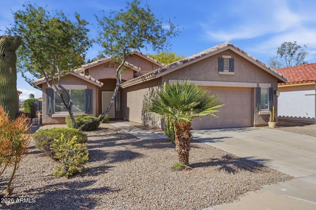 2 bedroom house for sale at 2386 E Antigua Dr Casa Grande 85194 - $305,000
