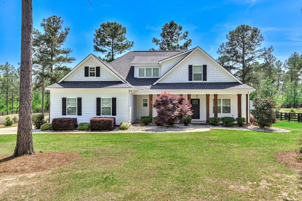 4 bedroom house for sale at 1170 Drayton Ct Aiken - $625,000