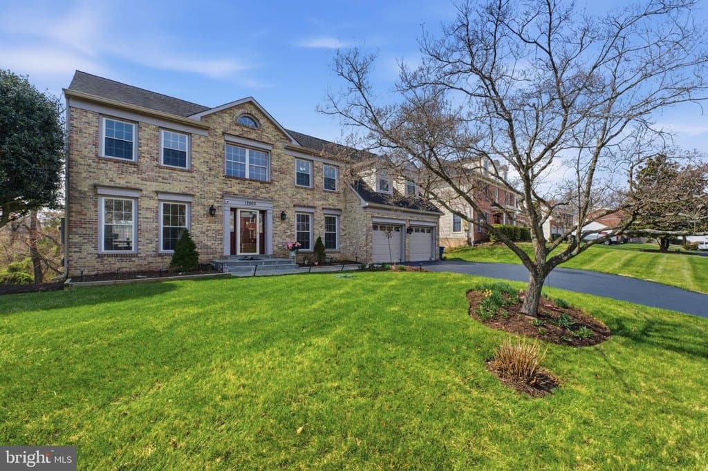5 bedroom house for sale at 12005 Meadowville Ct Herndon 20170 - $1,149,000