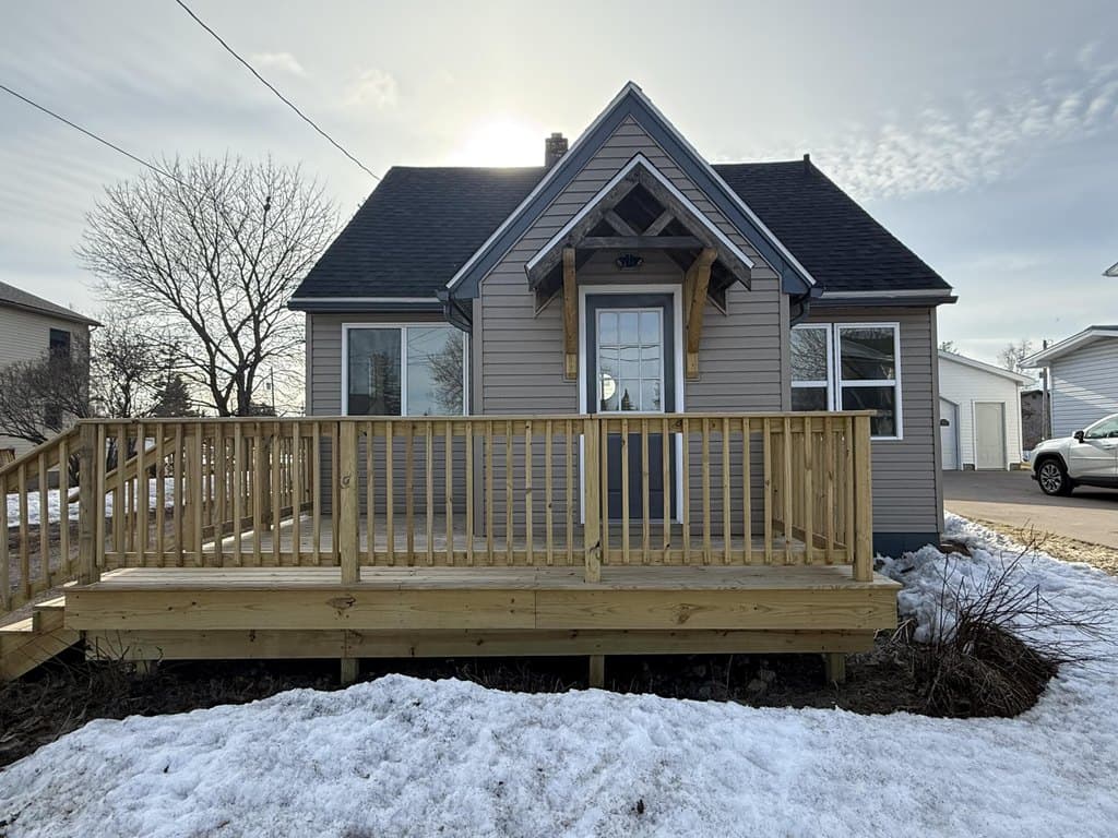 4 bedroom house for sale at 1908 Ryan Ave Ste Marie Sault Ste Marie 49783 - $198,000