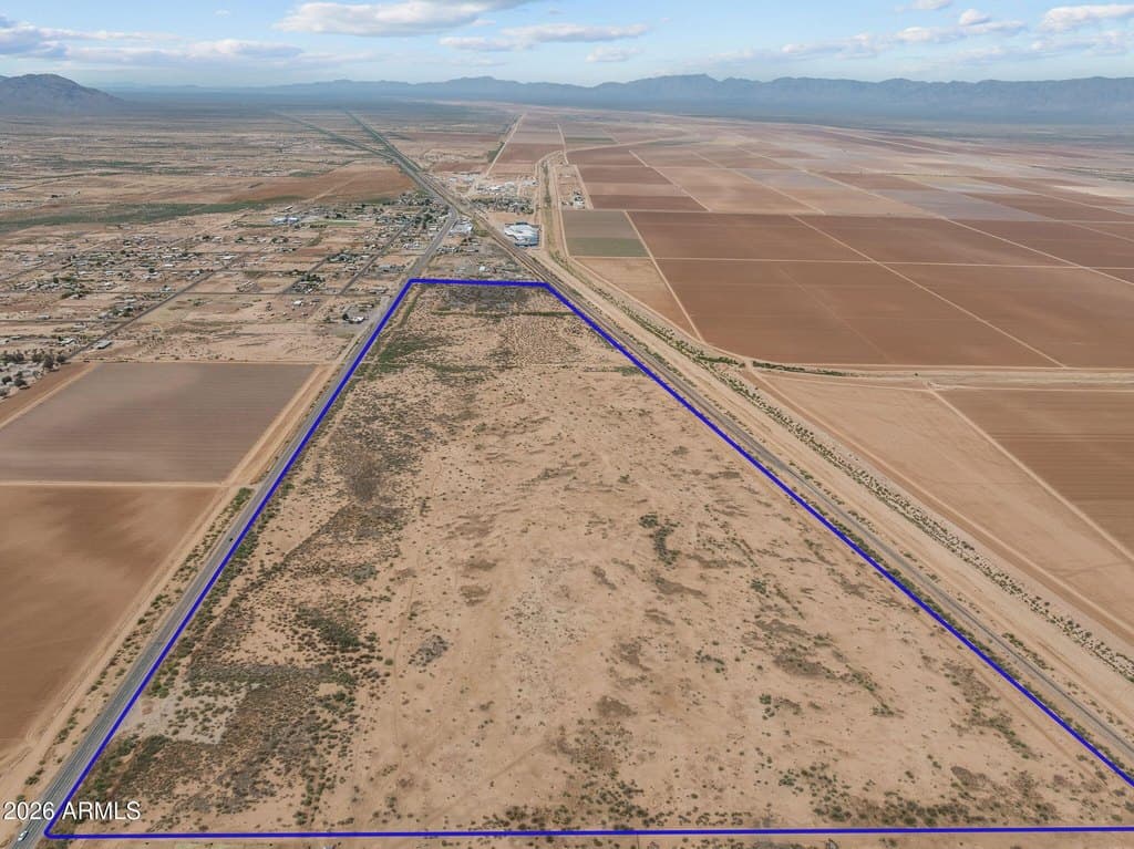 land for sale at Highway 60 Aguila - $4,000,000