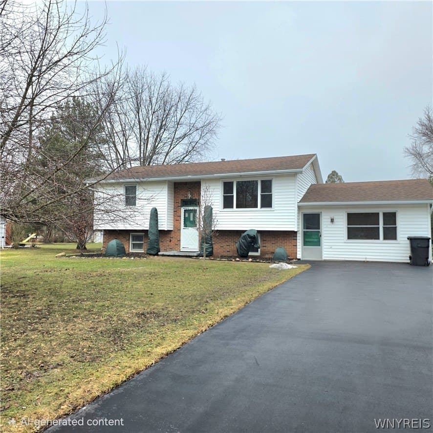 4 bedroom house for sale at 11086 Jane Dr Alden - $275,000