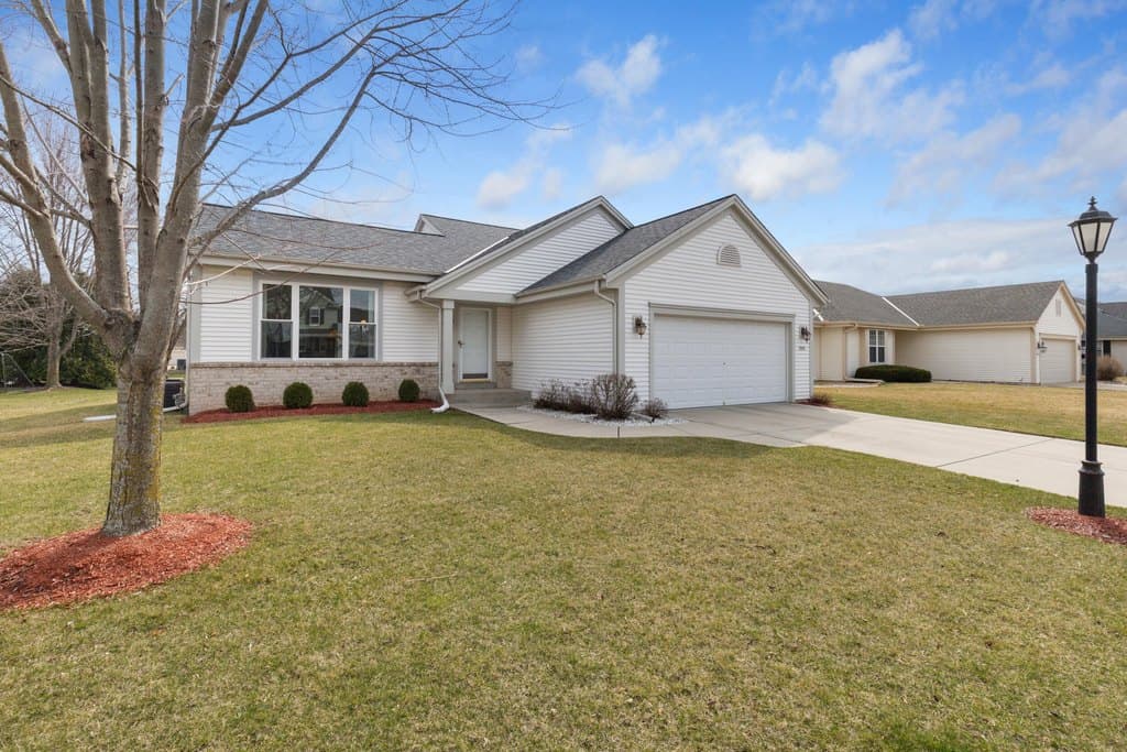 3 bedroom house for sale at 3745 Stillwater Cir Waukesha 53189 - $480,000