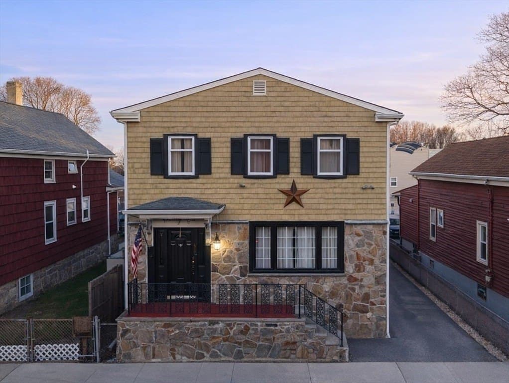 3 bedroom house for sale at 76 Liberty St New Bedford 02740 - $414,900