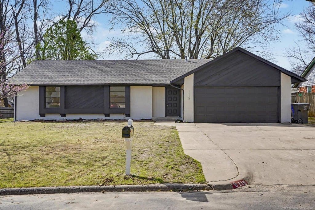 3 bedroom house for sale at 119 W Roanoke St N Broken Arrow - $229,900