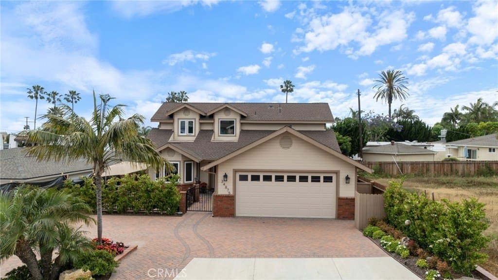 4 bedroom house for sale at 34875 Calle Del Sol Dana Point 92624 - $2,195,000