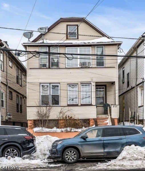 10 bedroom multi-family for sale at 119 Clark Pl Elizabeth 07206 - $888,888