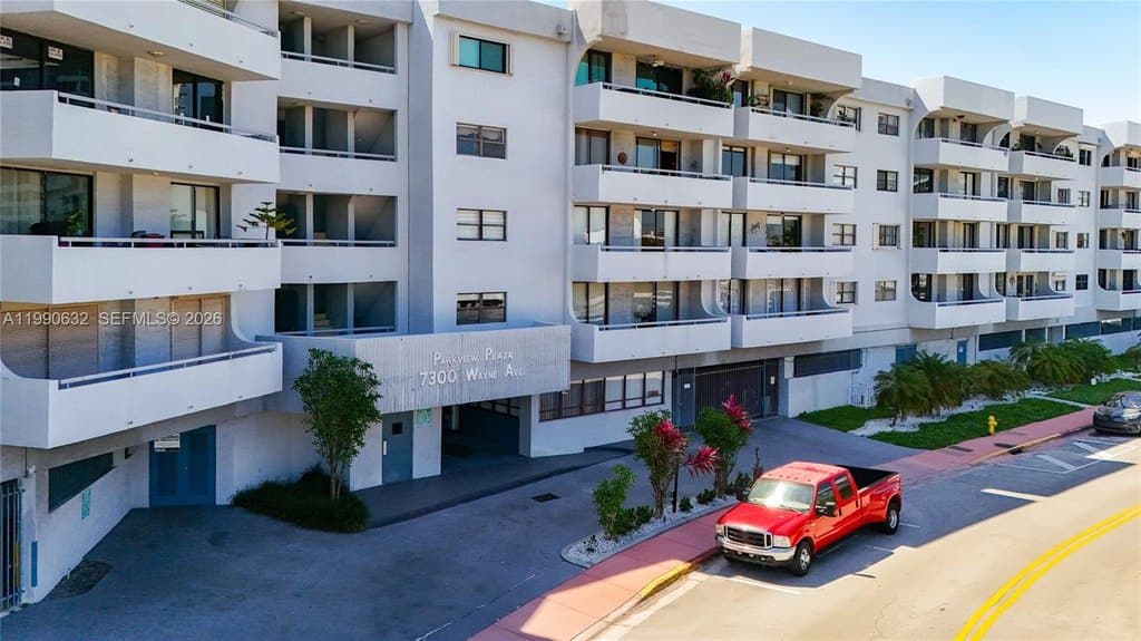 2 bedroom condo for sale at 7300 Wayne Ave Apt 211 Miami Beach 33141 - $239,000