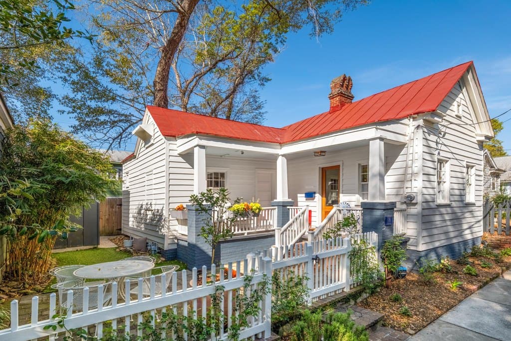 2 bedroom house for sale at 1 Sutherland Ct Charleston - $735,000