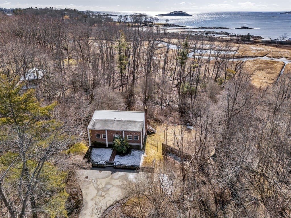 3 bedroom house for sale at 955 Hale St Beverly - $950,000