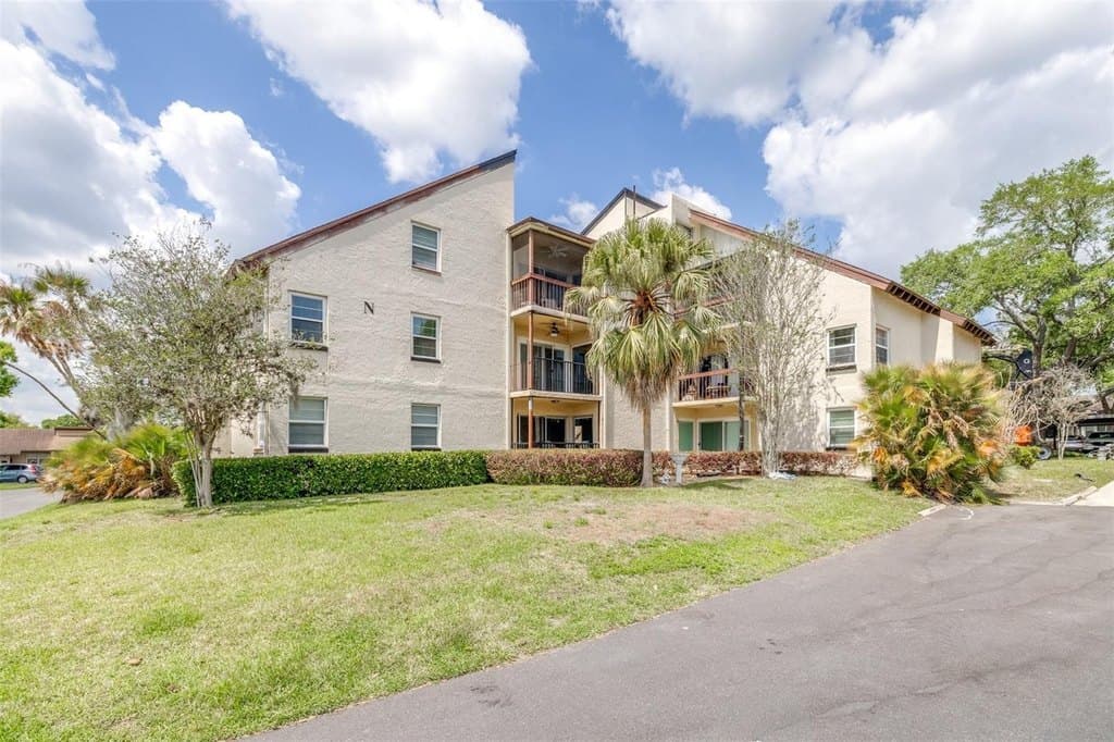 1 bedroom condo for sale at 2025 Sylvester Rd Unit N302 Lakeland - $119,900