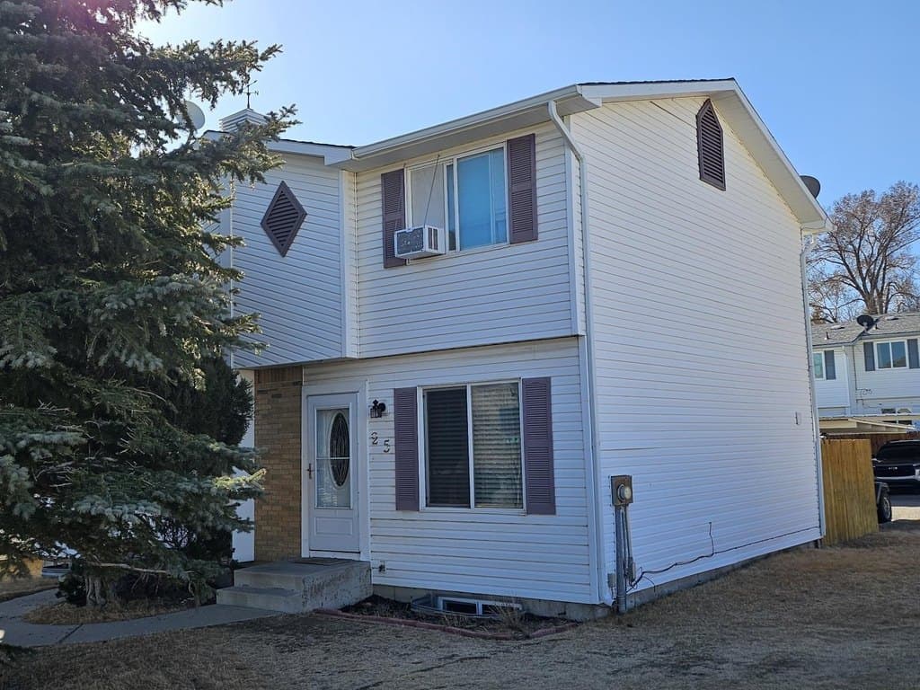 4 bedroom house for sale at 500 Monroe Ave Apt 25 Green River 82935 - $185,000