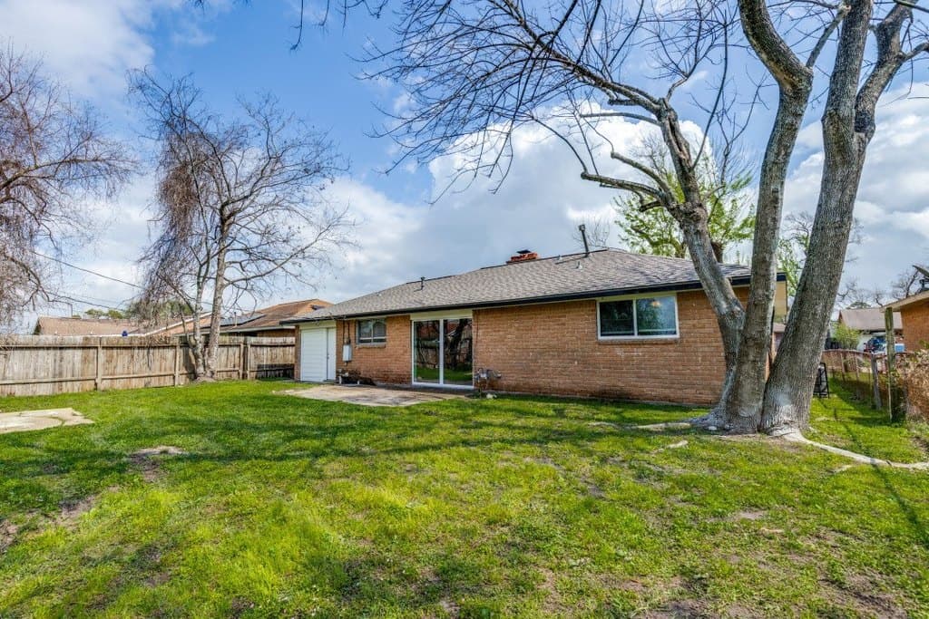 3 bedroom house for sale at 803 Knob Hollow St Channelview - $199,000