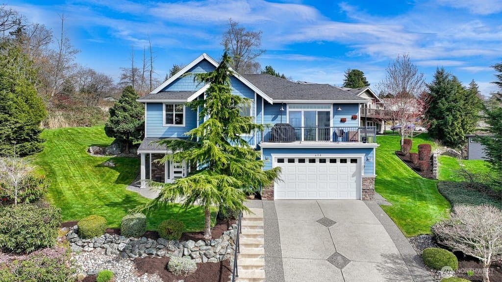 4 bedroom house for sale at 658 Parkside Pl Blaine - $650,000