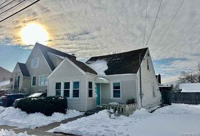 3 bedroom house for sale at 9 Hamilton Ave Barnum Island - $569,900