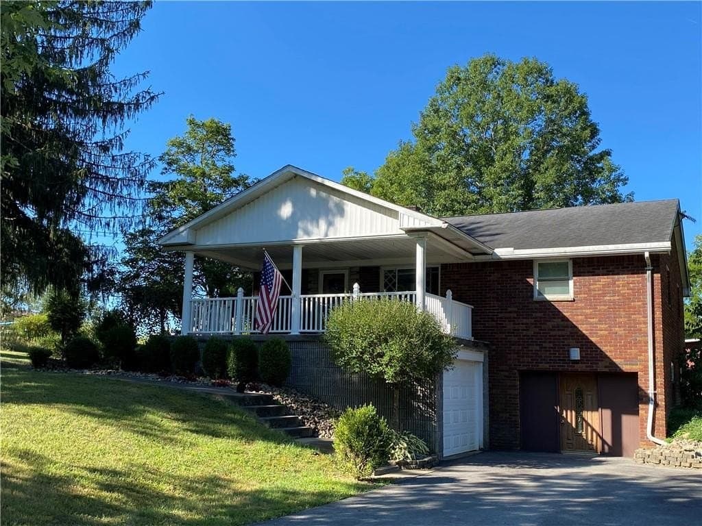 3 bedroom house for sale at 130 E End Rd Centerville - $235,000