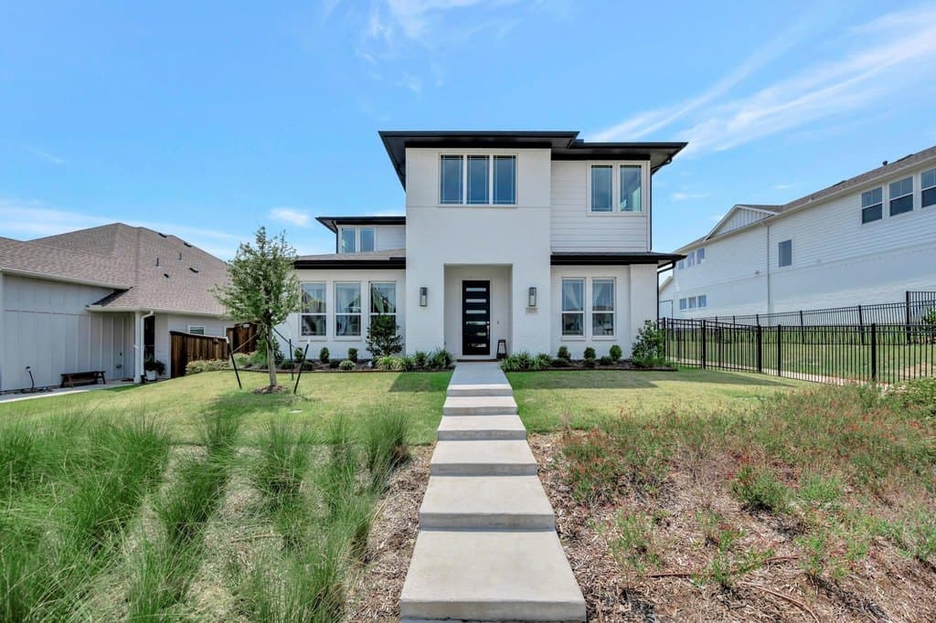 5 bedroom house for sale at 14325 Walsh Ave Aledo - $699,000