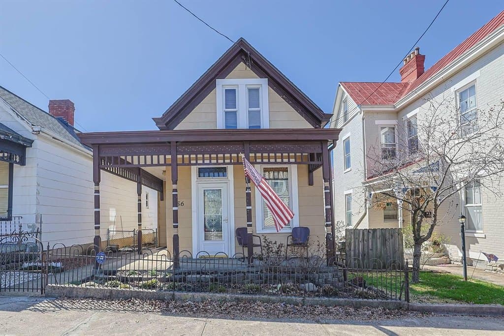 2 bedroom house for sale at 356 Foote Ave Bellevue - $195,000