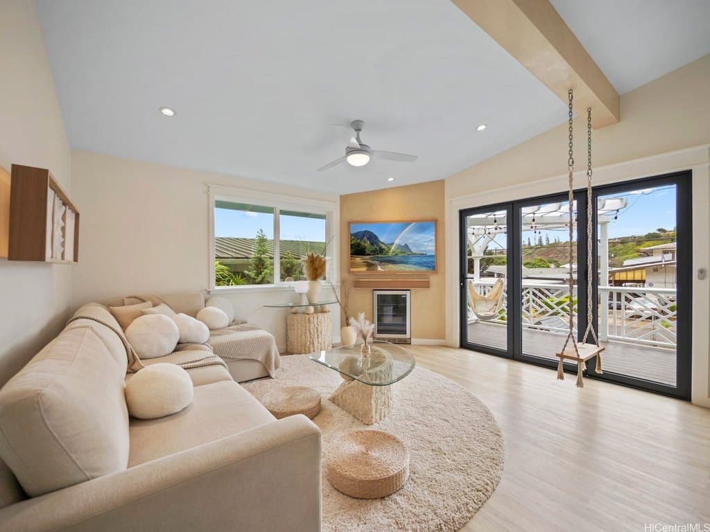 7 bedroom house for sale at 98-393 Ponohana Loop Aiea - $1,388,000