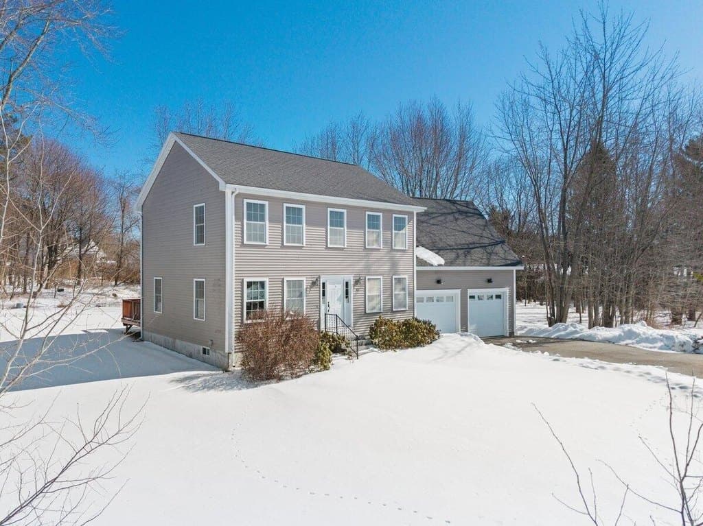 3 bedroom house for sale at 52 Peary Ter South Portland 04106 - $684,900