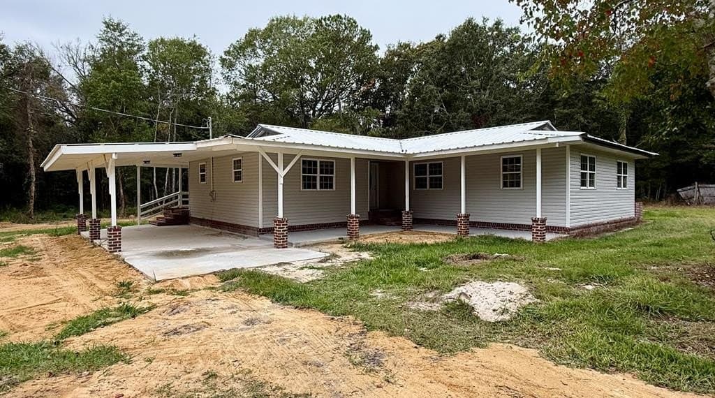 4 bedroom house for sale at 410 Railroad St Berlin - $259,900