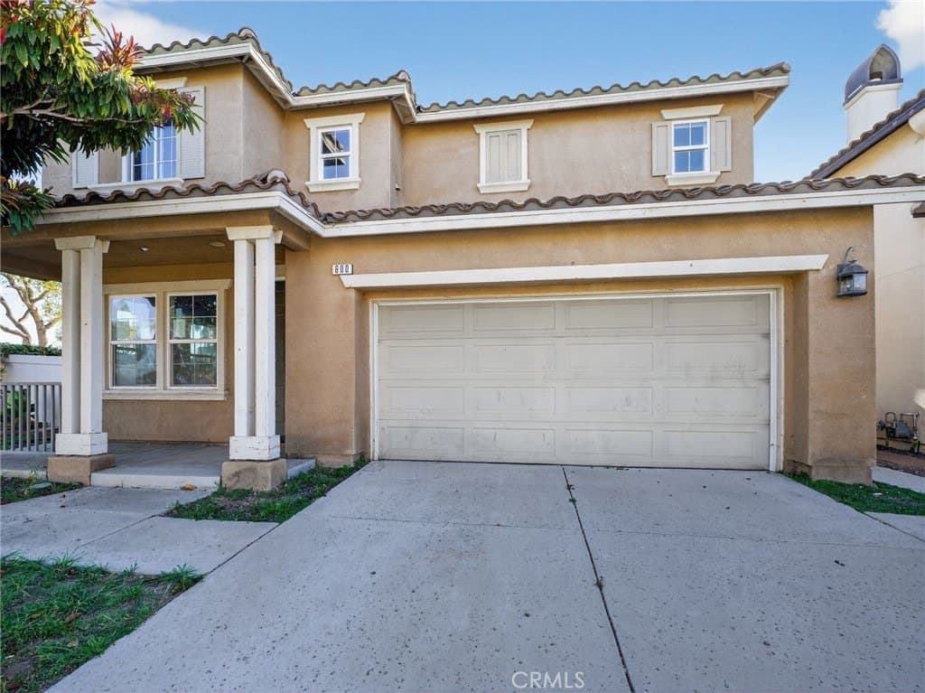 4 bedroom house for sale at 600 Freeport Ln Oxnard 93035 - $830,000