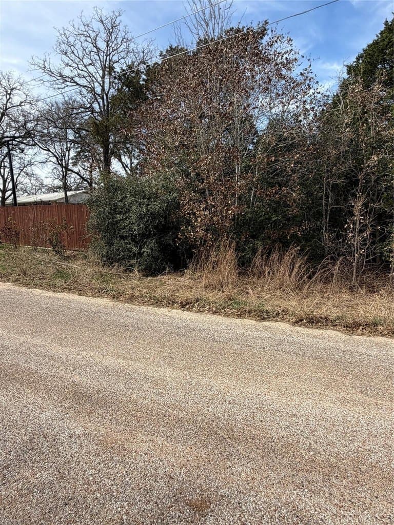 land for sale at Flint Ridge St Lot 21 Camp Swift - $79,000