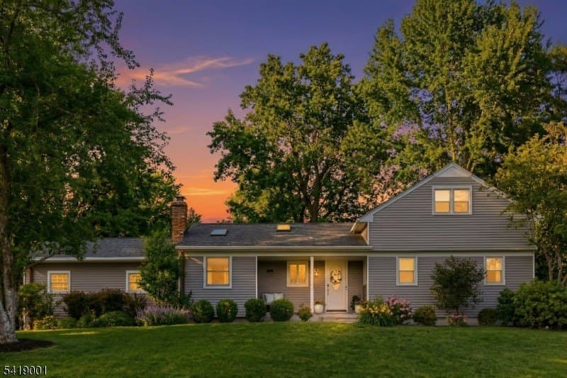 5 bedroom house for sale at 81 Atlas Rd Basking Ridge - $1,150,000