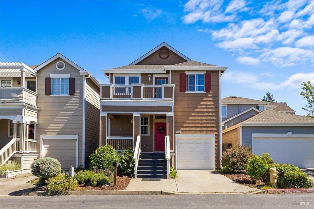 3 bedroom house for sale at 1028 Addison Cir Petaluma 94952 - $715,000